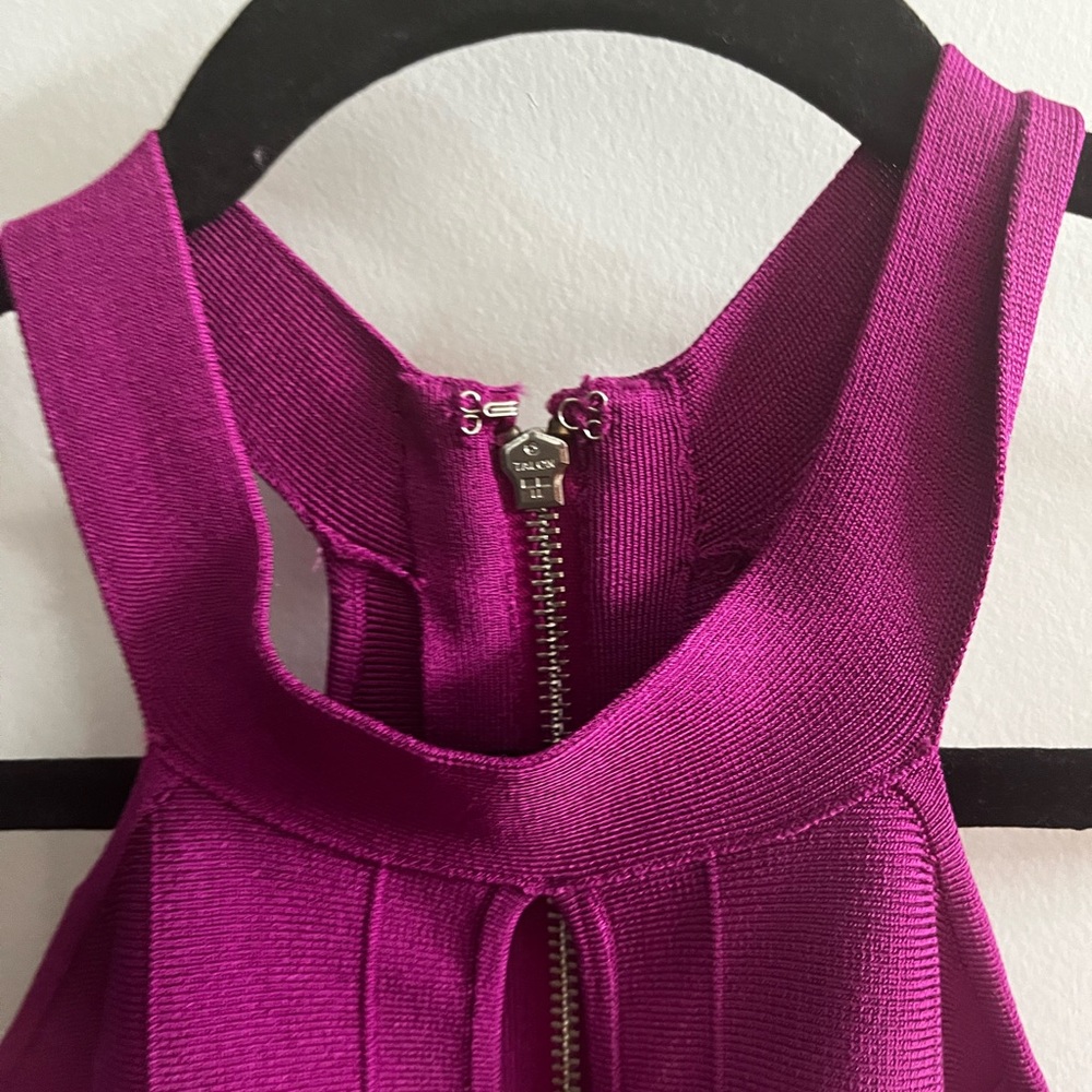 NWT, Guess Brand, Fuchsia, Halter, Body Con style, short, Mini Dress - Picture 7 of 13